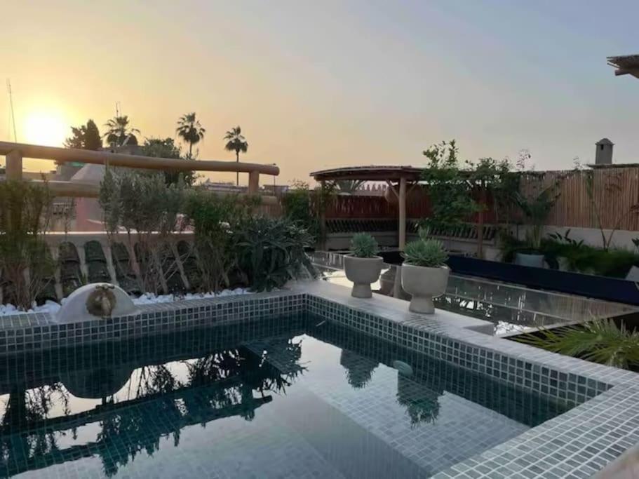 Riad Ptit Kech, Bassin Terrasse - Petits Dejeuners Marrakesh Exterior photo